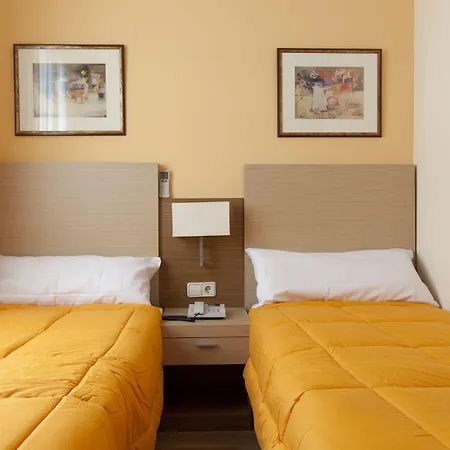 Hotel Mirador Puerta Del Sol-2
